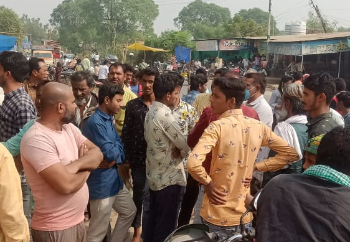 दिपावली पर्व के उपलक्ष्य मे मास्क, दिपक व मिठाई का वितरण किया गया।