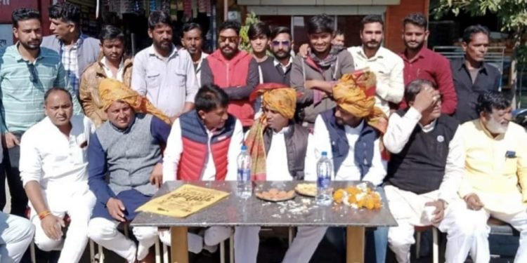 डॉक्टर विक्रांत भूरिया का कांग्रेस युवा संगठन ने किया बायपास पर भव्य स्वागत।