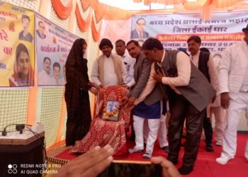 मध्यप्रदेश बलाई समाज महासंघ जिला इकाई धार के द्वारा द्वितीय वर्ष भी केलेंडर विमोचन एवं अन्य कार्यक्रमों का आयोजन किया।