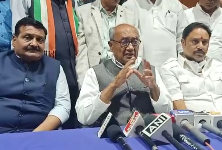 इंदौर पहुंचे दिग्विजय सिंह, किसान बिल सहित अन्य मामलों में की मीडिया से बातचीत।