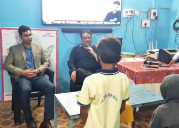 गरीब छात्रों को सैनिक स्कूल तक पहुँचाने की कवायद में जुटा है प्रशासन।