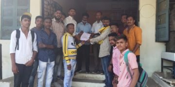 जयस कुक्षी के युवाओ ने दिया महामहिम राज्यपाल महोदय एवं माननीय मुख्यमंत्री महोदय के नाम से अनुविभागीय अधिकारी महोदय को ज्ञापन दिया।