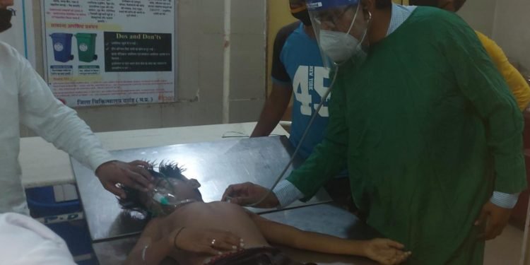 दमोह जिला के बड़ापुरा मे तलैया में नहाने गया बालक की हुई मौत।