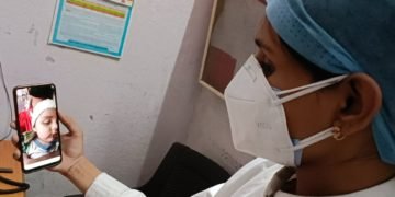 है माँ तेरे जज्बे को सलाम.. 6 माह की बच्ची को छोड़ मरीजो की सेवा में लगी पिपलौदा की बेटी।