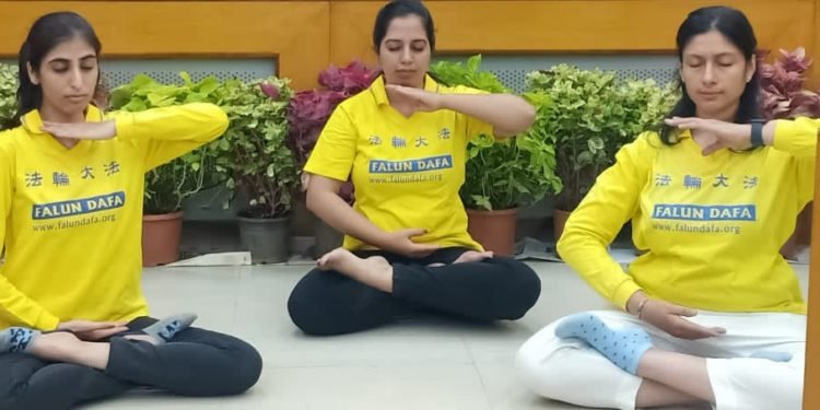 जानिये कोरोना काल में लोग क्यों सीख रहे यह ध्यान अभ्यास ऑनलाइन..