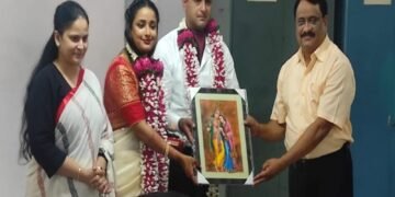 बैंड-बाजा न बारात…सिटी मजिस्ट्रेट ने आर्मी मैजर से कोर्ट में 500 रु. में की शादी। देखें वीडियो