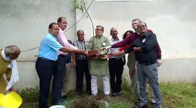 विश्व प्रकृति संरक्षण दिवस पर अरिहंत इंटरनेशनल स्कूल में हुआ पौधारोपण।