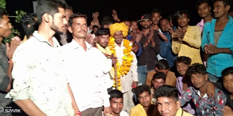 धार जिले की  ग्राम पंचायत डेरखा में जयस कार्यकारिणी का गठन हु़वा।