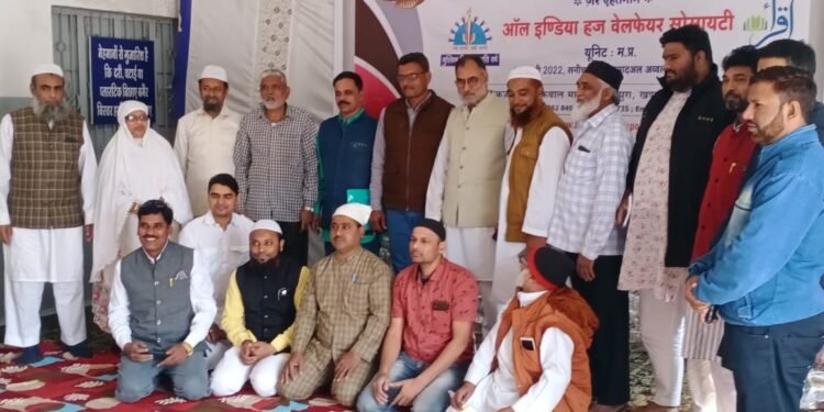 धार जिले के नालछा में हुआ समाज सेवियों का सम्मान।