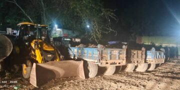 माइनिंग विभाग ने आधी रात को मंडवाड़ा में मारा छापा, मौके से 4 ट्रैक्टर-ट्राली एवं 1 जेसीबी को अवैध मुरम उत्खनन करते हुए पकड़ा