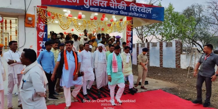 सिरवेल मे पर्यटन पुलिस चौकी का सांसद गजेंद्र सिंह पटेल ने किया लोकार्पण