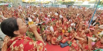 धार में अभिव्यक्ति स्थल पर धरना प्रदर्शन में पहुँची जिले की हजारो महिला कार्यकर्ता.. देखें विडियो
