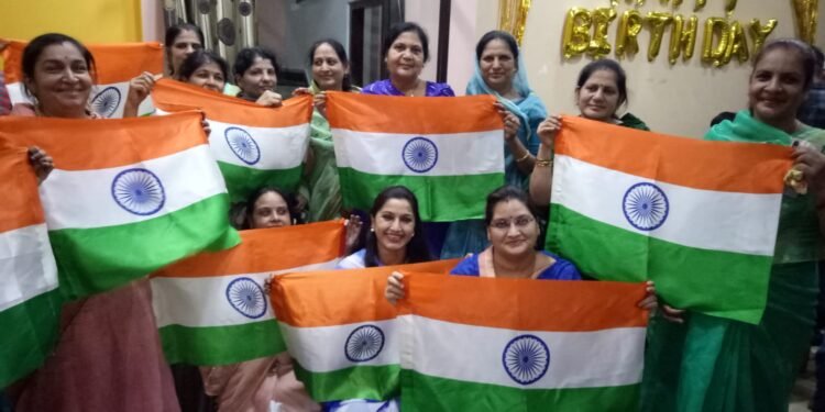 व्यापारियों व स्कूली बच्चों ने निकाली अमानक प्लास्टिक को लेकर जागरूकता रैली..
