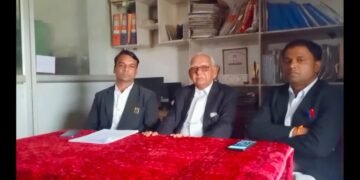 अधिवक्ताओं की हड़ताल स्थगित, सर्वोच्च न्यायालय ने वार्ता हेतु दिल्ली बुलाया।