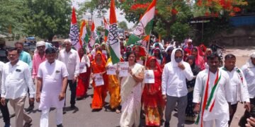 नारी सम्मान योजना को लेकर धरमपुरी विधानसभा में सुखराम मकवाना के नेतृत्व में निकाली गई विशाल वाहन रैली।