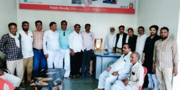 कांग्रेस कार्यकर्ताओं ने पंडित जवाहरलाल नेहरू की पुण्यतिथि मनाई।