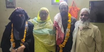 #धार : हज यात्रा पर जा रहे असलम शेख का स्वागत कर दी बिदाई..