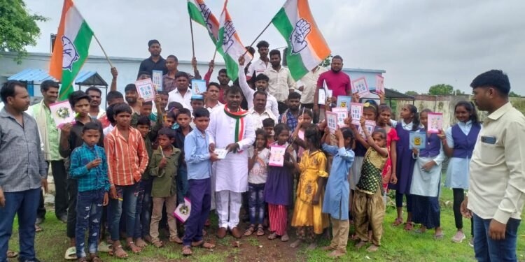 कांग्रेस के नेता सुखराम मकवाना ने अपने जन्मदिन के अवसर पर, विधानसभा का किया दौरा