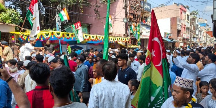धार : जुलूस ए मोहम्मदी के दौरान मुस्लिम समाज में खासा उत्साह, धूमधाम के साथ मनाया गया जश्ने ईद मिलादुन्नबी