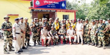 धार : आगामी चुनाव को निष्पक्ष व शांतिपूर्ण कराने के उद्देश्य से जीराबाद में निकाला फ्लैग मार्च