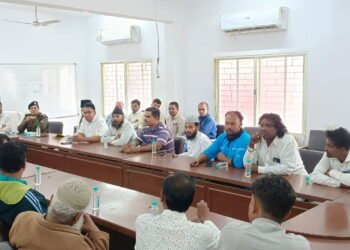 Dhar : धर्म प्रमुखों को बताया 55 डेसिबल से अधिक नहीं होगी लाउड स्पीकर की आवाज
