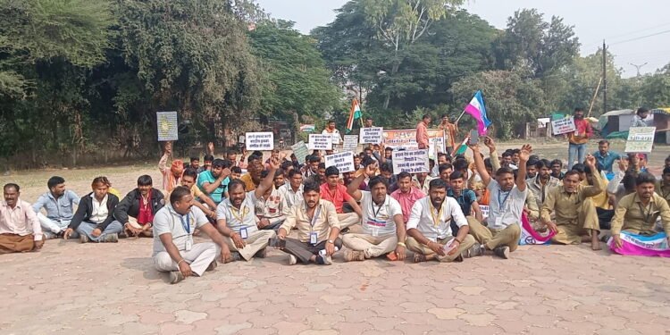 केन्द्र सरकार के नए कानून का ‘विरोध’, ड्रायवरों ने इसे काला कानून बताकर निकाली रैली, चक्काबंद की घोषणा।