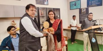 Dhar : पुलिस परिवार के छात्र -छात्राओं को दिया मार्गदर्शन..