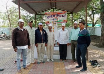 Badnawar : कांग्रेस  सेवादल ने महात्मा गांधी की प्रतिमा पर माल्यार्पण किया।