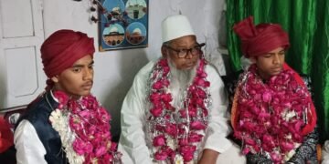 Jabalpur : खेलने कूदने की उम्र में हाफ़िज़ बने मुजाहिद, इनाम व सैफ़, जलसे में की गई दस्तारबंदी।