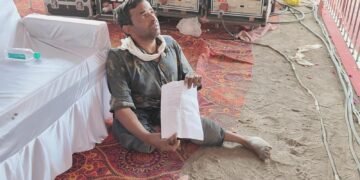 Dhar : 40 कि.मी.दूर से आए विकलांग सीएम को नहीं दे पाया आवेदन।