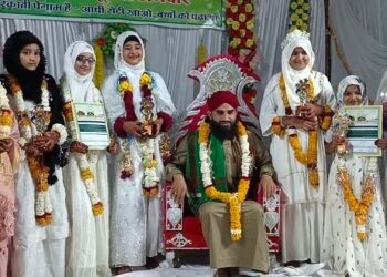 धार : मदरसा नुरुल अनवार  का सालाना जलसा जश्ने नशहर हर्षोल्लास से मनाया गया।