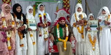धार : मदरसा नुरुल अनवार का सालाना जलसा जश्ने नशहर हर्षोल्लास से मनाया गया।