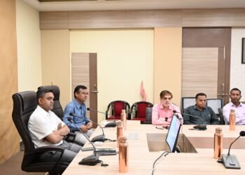 Dhar : बैंकर्स संदेंहास्पद लेनदेन की जानकारी दें – कलेक्टर एवं ज़िला निर्वाचन अधिकारी, प्रियंक मिश्रा