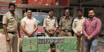 Dhar : कानवन पुलिस द्वारा 52 हजार रुपये की अवैध अंग्रेजी शराब तथा तवेरा वाहन जप्त किया गया।