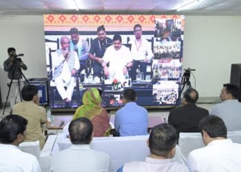Dhar : मुख्यमंत्री डॉ यादव ने पीथमपुर की छह औद्योगिक इकाइयों का वर्चुअली भूमिपूजन किया।