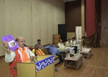 Dhar : आयोग आदिवासियों के साथ अन्याय नहीं होने देगा-राष्ट्रीय अध्यक्ष जनजातीय आयोग श्री आर्य