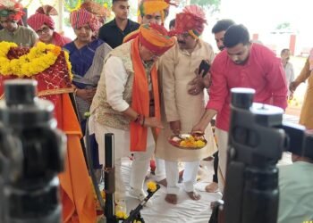 MP : धार पुलिस के द्वारा आयोजित शस्त्र पूजन में शामिल हुए प्रभारी मंत्री कैलाश विजयवर्गीय