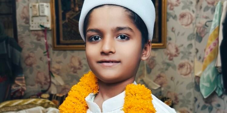DHAR : धार में 8 साल के नवाल मंसूरी ने रखा पहला रोजा, पवित्र रमजान माह में परिवार और मोहल्ले में खुशी का माहौल..