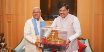 Bhopal : राज्यपाल मंगुभाई पटेल को मुख्यमंत्री डॉ. मोहन यादव ने दी जन्मदिवस की शुभकामनाएं..