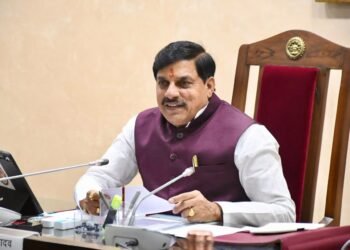 BHOPAL : मध्यप्रदेश में 48.32 लाख निजी संपत्तियों की मुफ्त रजिस्ट्री कराएगी सरकार, कैबिनेट ने 21,485 करोड़ रुपए के विकास प्रस्तावों को दी मंजूरी..