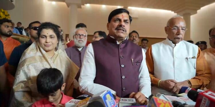 BHOPAL : रक्षाबंधन पर महिलाओं को बड़ी सौगात: मध्यप्रदेश में शुरू होगी मुख्यमंत्री सुगम परिवहन सेवा, बसों में सफर करेंगी लाड़ली बहनें…