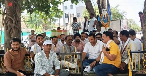 DHAR : धार में कांग्रेस का सांकेतिक धरना : मीनाक्षी नटराजन का राज्यसभा नामांकन निरस्त किए जाने के विरोध में प्रदर्शन..