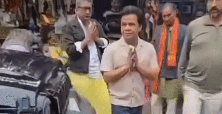 उत्तराखंड के जागेश्वर और डोल आश्रम पहुंचे अभिनेता राजपाल यादव:पारंपरिक भगवा वस्त्र में आए नजर, धाम के धार्मिक महत्व की सराहना की
