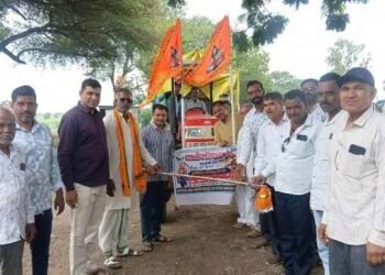 DHAR : मां नर्मदा के जल से धरेश्वर महादेव का अभिषेक, किसानों की खुशहाली के लिए की प्रार्थना..