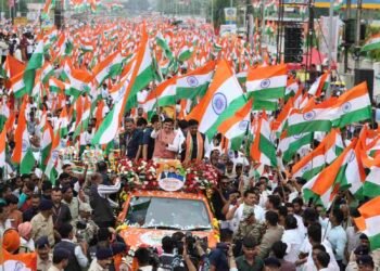 प्रदेश की सबसे बड़ी तिरंगा यात्रा को CM डॉ. मोहन यादव ने दिखाई हरी झंडी, 2027 होगा युवा वर्ष..