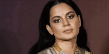 ऋतिक रोशन पर भड़की कंगना रनोट:बोलीं- आग में घी डालने जैसा व्यवहार बंद करें और अपनी पार्टनर को शर्मिंदा न करें