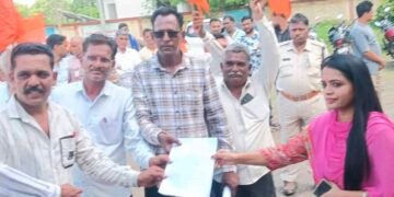 धार में भारतीय किसान संघ ने PM-सीएम के नाम सौंपे ज्ञापन, अल्पवर्षा से राहत, सिंचाई, बिजली और फसल बीमा समेत 40 से अधिक मांगें उठाईं..