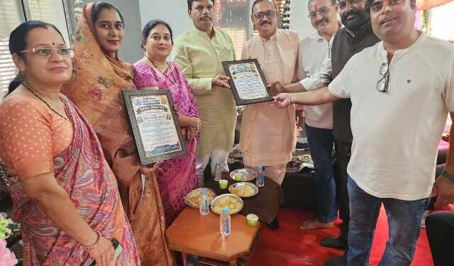 श्री जी धाम कॉलोनी में सोसाइटी कार्यालय का शुभारंभ, अतिथियों का सम्मान..